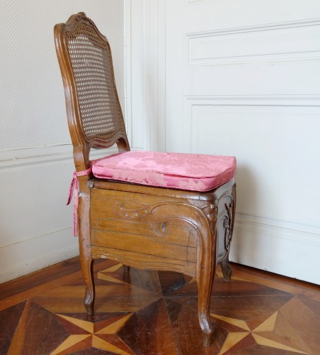 Antiquités - Chaise percée de Compiègne, estampille de Henri Amand époque Louis XV