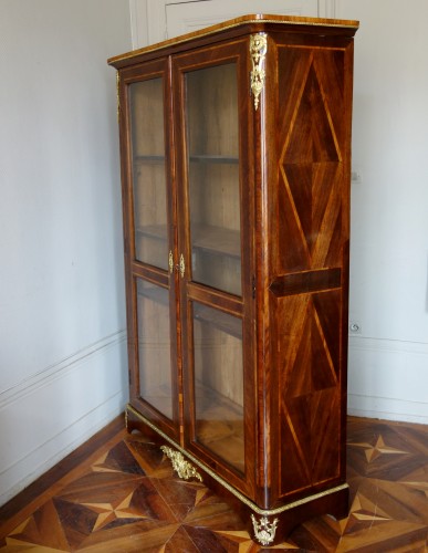 Louis XV - Vitrine Bibliothèque d'époque Louis XV - estampille François Garnier