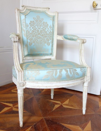 Suite de quatre fauteuils cabriolets d'époque Louis XVI, estampille Claude Lerat - GSLR Antiques