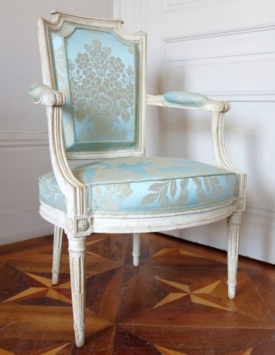 Set Of 4 Louis XVI Lacquered Cabriolet Armchairs Stamped Claude Lerat  - Louis XVI