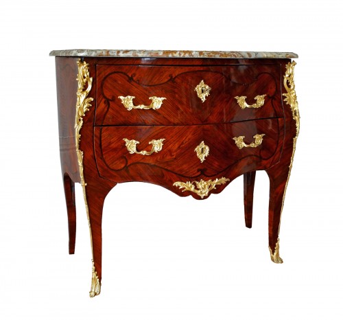 Commode sauteuse Louis XV en bois de violette