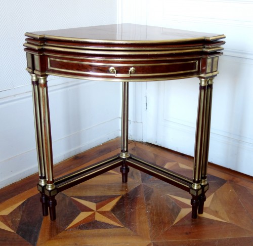 Antiquités - Table mécanique formant table à jeu et encoignure vers 1880 - signée Balny