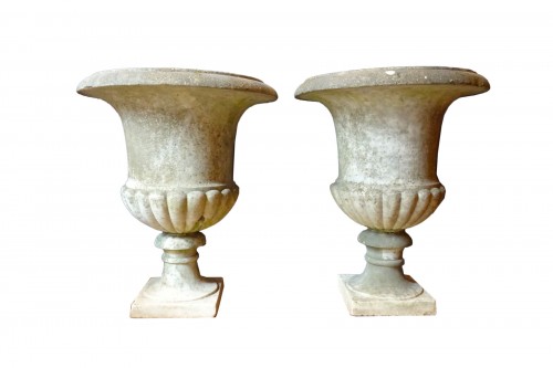 Paire de vases Médicis en marbre blanc fin XVIIIe siècle