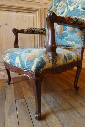 Pair of Regence period flat-back oak armchairs - French Regence