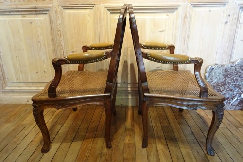 Paire de fauteuils cannés d'époque Louis XV - Sièges Style Louis XV