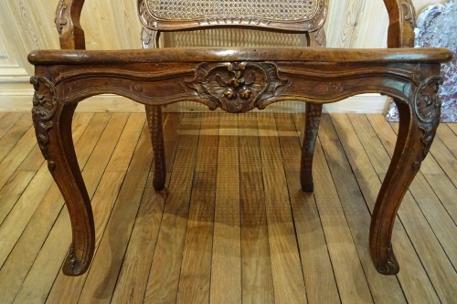 Antiquités - Paire de fauteuils cannés d'époque Louis XV