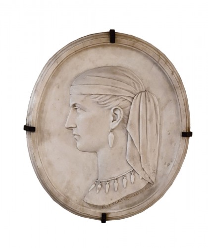 Margaret E. Foley (1827–1877)  - Portrait bas-relief en marbre