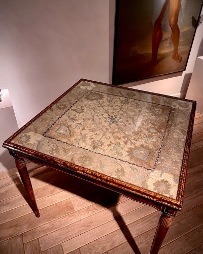 Mobilier Table à Jeux - Table de bridge en écaille de tortue par Maison Franck Anvers