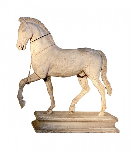 Plâtre académique du Cheval de Canova