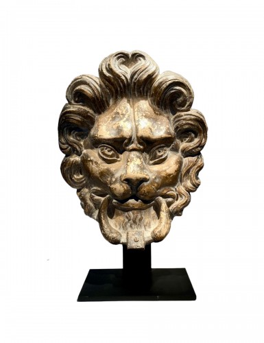Masque Vénitien de lion en marbre, 17e siècle