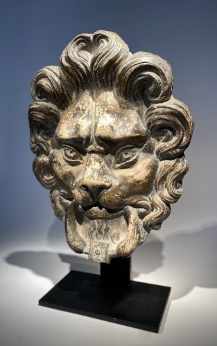 Sculpture  - Venetian 17th. century Marble Lion Mask