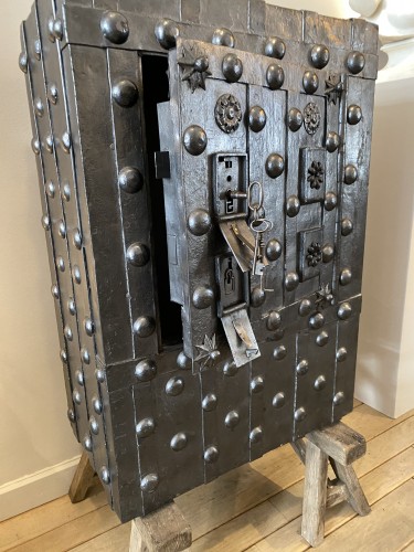Italian Iron Cassa Forte - Strongbox  - Curiosities Style Empire
