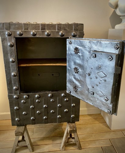 Curiosities  - Italian Iron Cassa Forte - Strongbox 