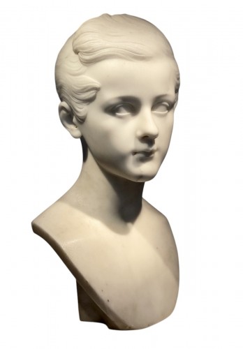 Buste en marbre de Carrare du XIXe siècle représentant un beau garçon