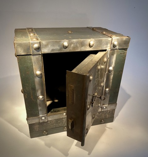 Curiosities  - Cassa Forte - Coffre-fort  , Strongbox