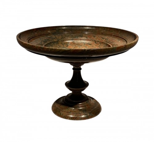 Tazza en marbre Campan grand mélange, 19 siècle