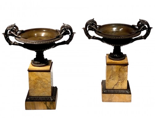 Large Pair of early 19th. century Grand Tour bronze Tazzas