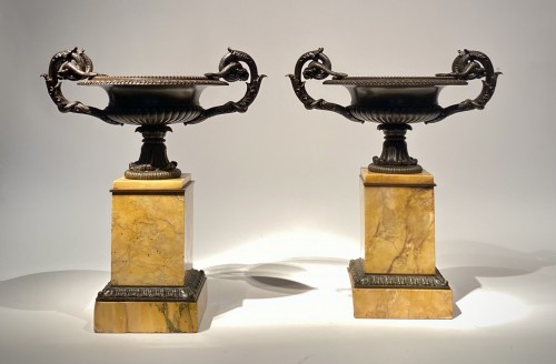 Grande paire de coupes en bronze du Grand Tour du début du XIXe siècle - Objet de décoration Style Restauration - Charles X