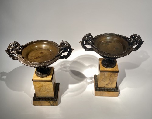 XIXe siècle - Grande paire de coupes en bronze du Grand Tour du début du XIXe siècle