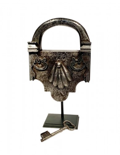 Cadenas italien du XVIIIe siècle de grande taille