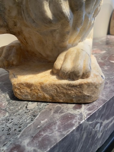 Lion couché, Italie du Nord XIIe-XIIIe siècle - Herwig Simons Fine Arts