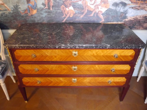 Mobilier Commode - Commode Louis XVI estampillée Montigny