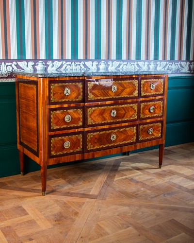 Commode Louis XVI estampillée Lardin - Louis XVI