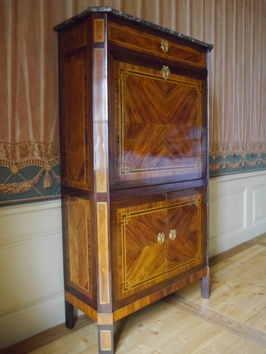 Secretaire estampillé N Petit - Mobilier Style Louis XVI