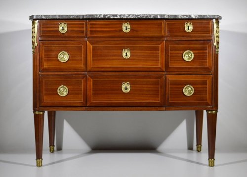 Mobilier Commode - Grande commode "à la grecque" estampillée P. Garnier