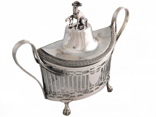 Big Neoclassical sugar bowl in silver