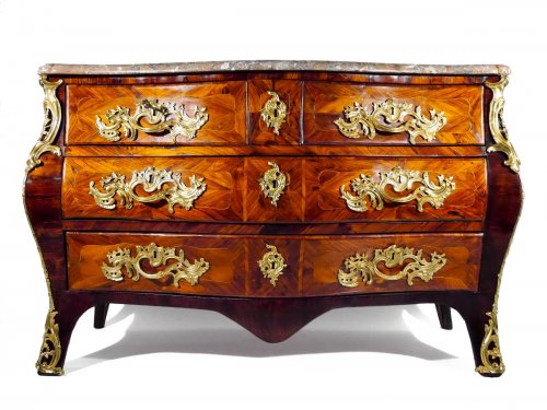 A Louis XV "tombeau" chest of drawers, stamped Louis Noël Malle, 18 c