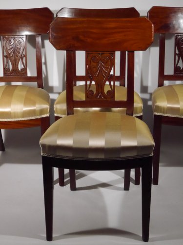 Set of 4 chairs by Georges Jacob, 18th century - Seating Style Directoire