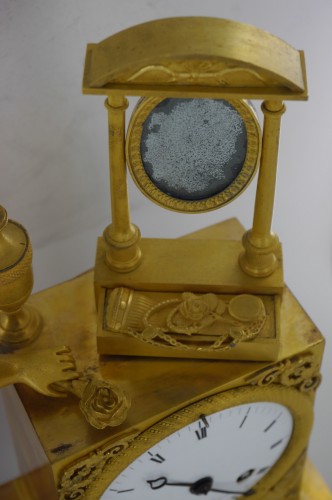 Horlogerie Pendule - Pendule en bronze doré d'époque Empire