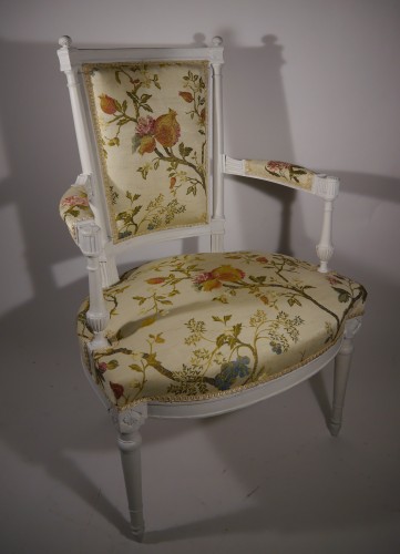 A Louis XVI armchair, 18th century - Louis XVI