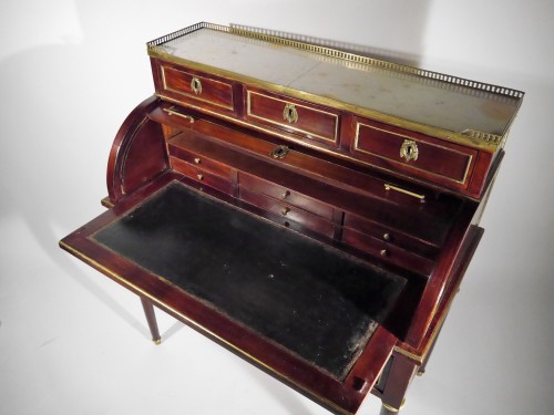 Bureau à cylindre d'époque Louis XVI - Mobilier Style Louis XVI