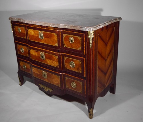 A Transition chest of drawers stamped by J. Stumpff - Furniture Style Transition