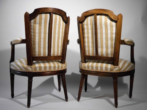 18th century - Pair of Louis XVI armchairs by P. Pluvinet, 18th century