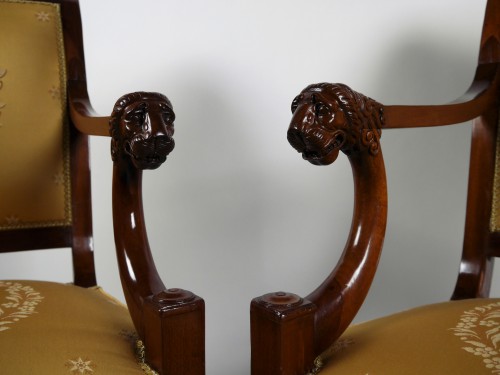 A pair of Consulate armchairs, beginning of the 19th century - Empire