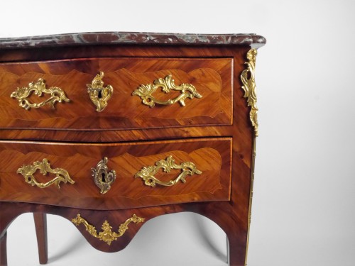 A Louis XV chest of drawers stamped by P Roussel, 18th century - 