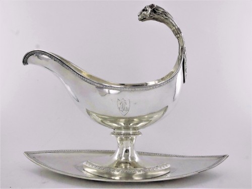 Saucière casque d'époque Empire - Argenterie et Orfèvrerie Style Empire