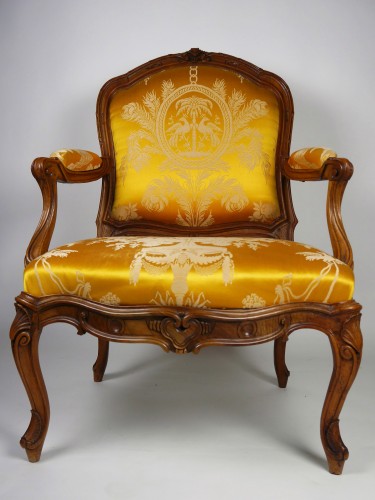 A Louis XV frame armchair by Tilliard, 18th century - 