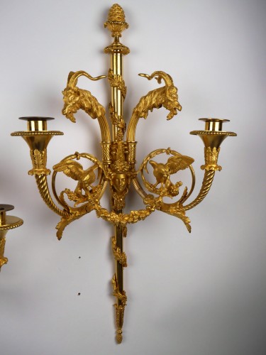 Pair of Louis XVI sconces by Gouthière or Thomire, 18th century - 