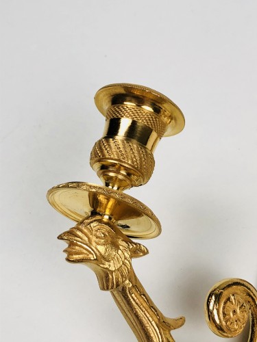 Petite paire d'appliques d'époque révolutionnaire - Luminaires Style Empire