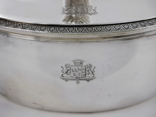 19th century - Pair of silver vegetable dishes, Charles X, 19th century