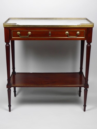 A Louis XVI mahogany console, 18th century - Louis XVI