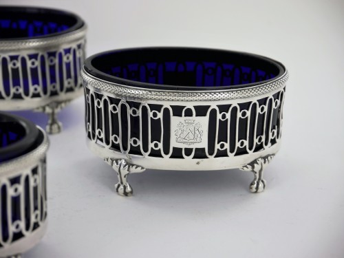 Antique Silver  - Suite of 4 Louis XVI salt cellars in sterling silver, 18th century