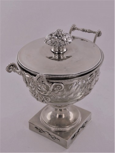 An Empire silver drageoir, beginning of the 19th century - Empire