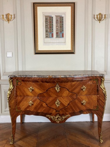 Furniture  - French Louis XV commode coming from Rambouillet and Châteauneuf stamped Pierre I Roussel