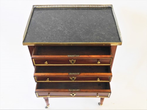 Mahogany chiffonier table from the Louis XVI - Directoire period - 
