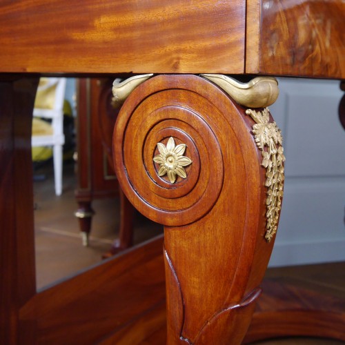 An Empire console table with transformation extensions - Furniture Style Empire